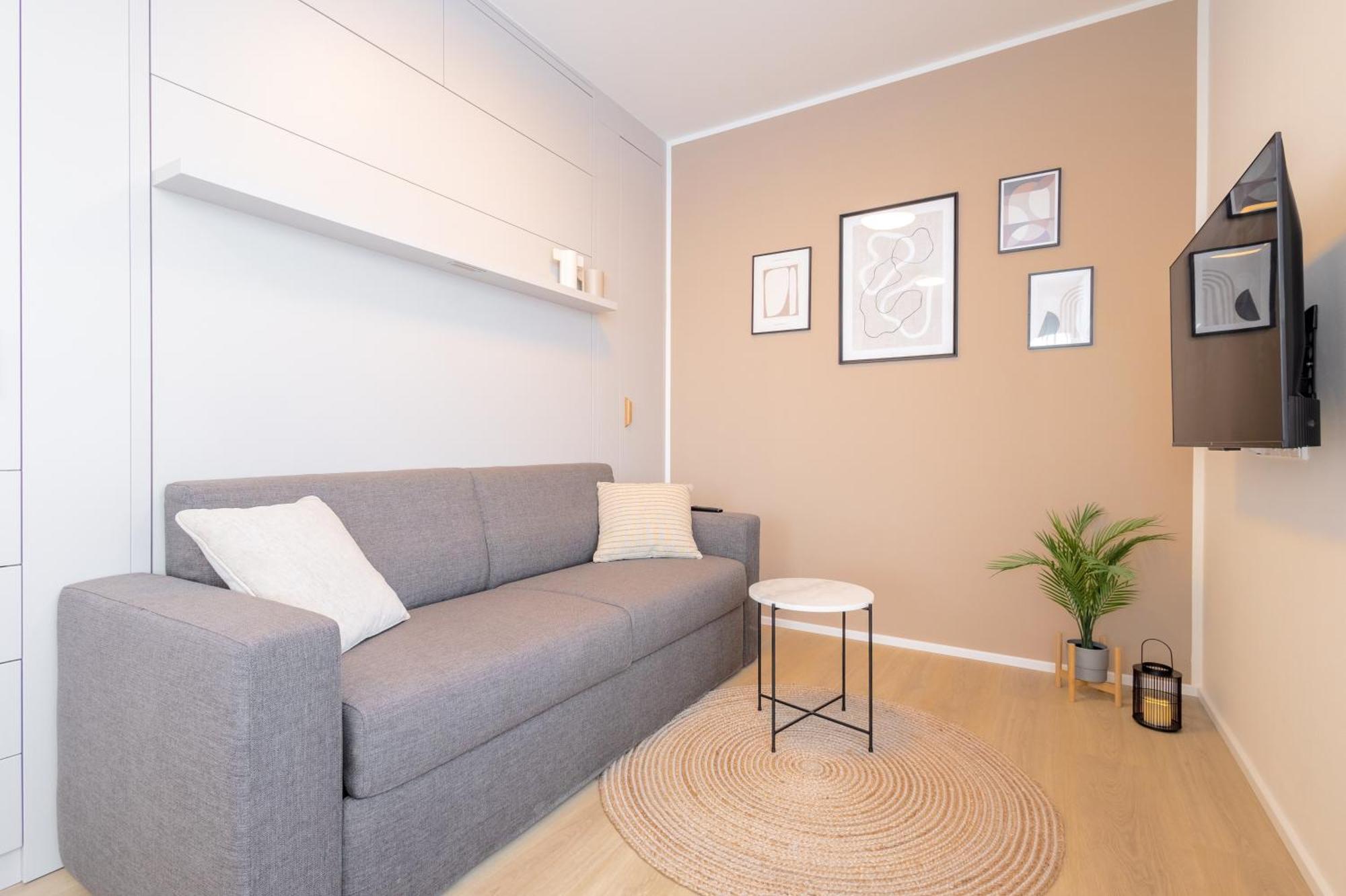 Bright 2Br - 8Th Floor, Balcony, Free Parking - By Gravity Prague Apartment Exterior photo